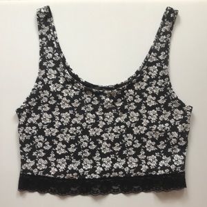 Forever 21 Size Medium Daisy Crop Top
